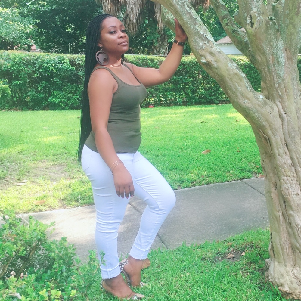 Meet your Posher, Brandi